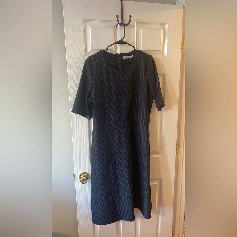 Blue striped Midi Dress with Crew Neck for Work